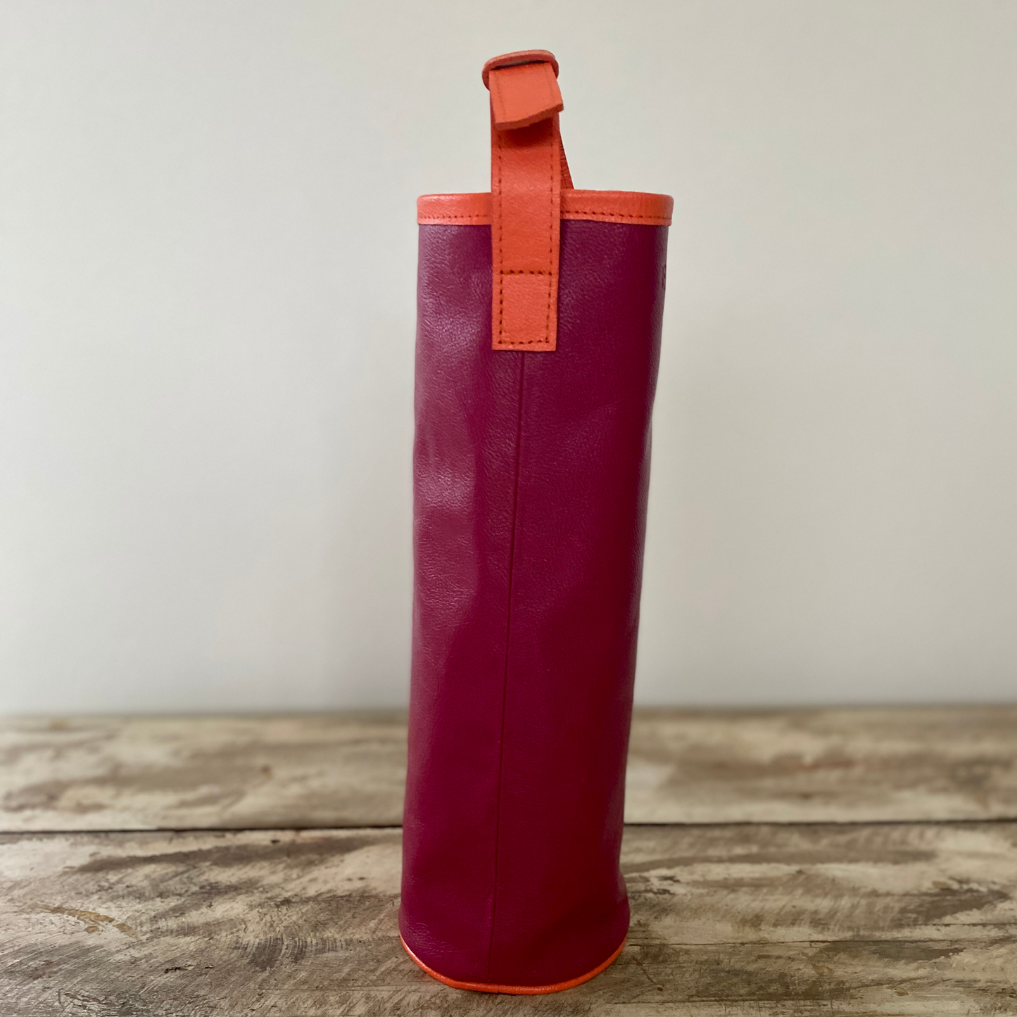 Porta Vinho Manu - Pronta Entrega